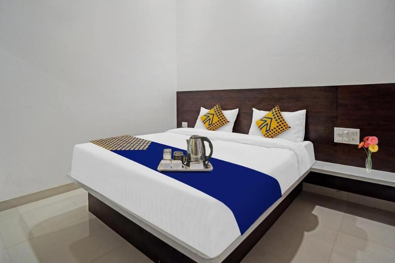 Hotel Angan อุเดเปอร์ ภายนอก รูปภาพ