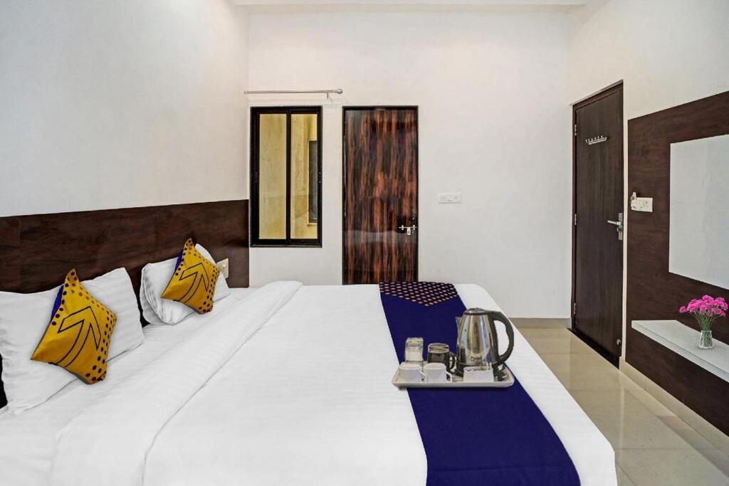 Hotel Angan อุเดเปอร์ ภายนอก รูปภาพ